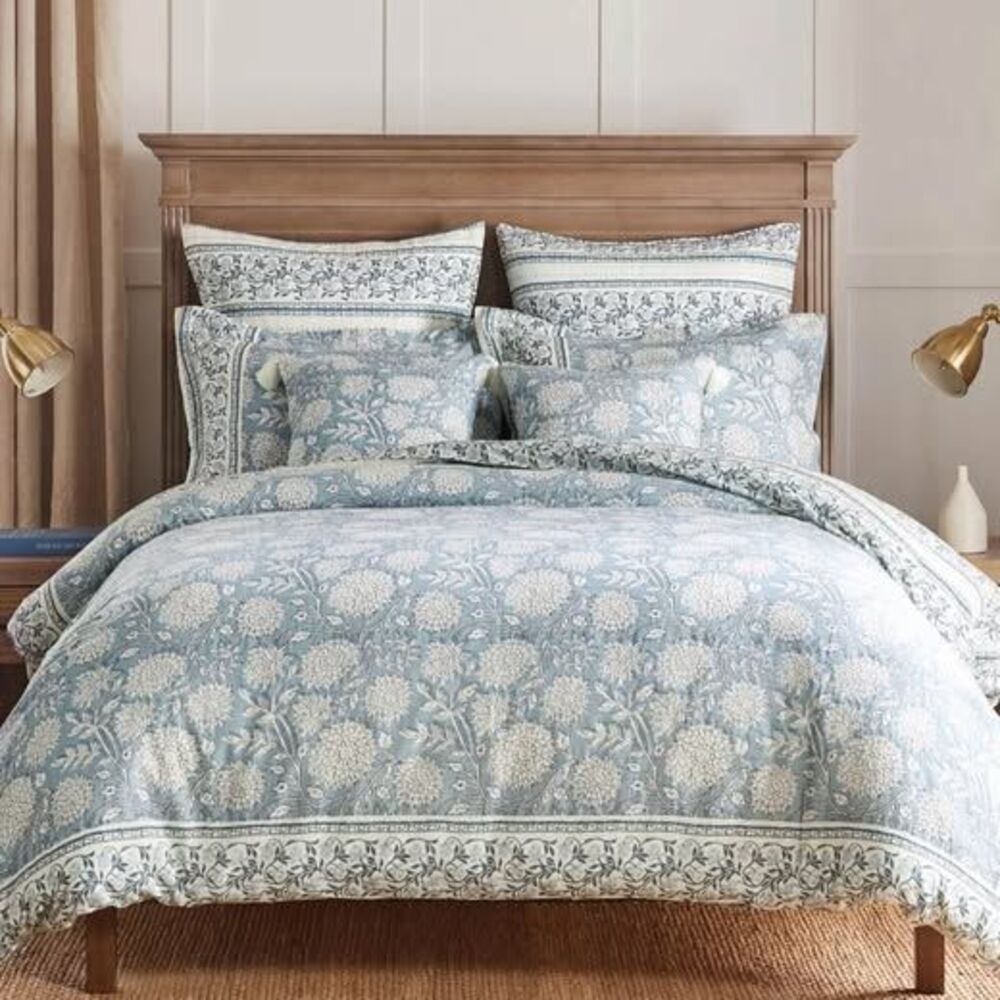 3 Pieces King/Cal-King Comforter Set Levtex Home NEW